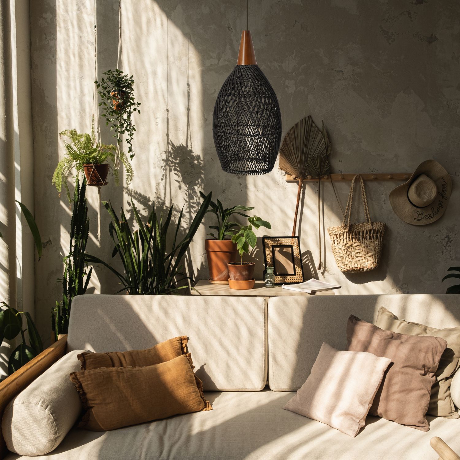 Czarna rattanowa lampa wisząca boho 25 cm - rustykalna, drewniana - obrazek 3