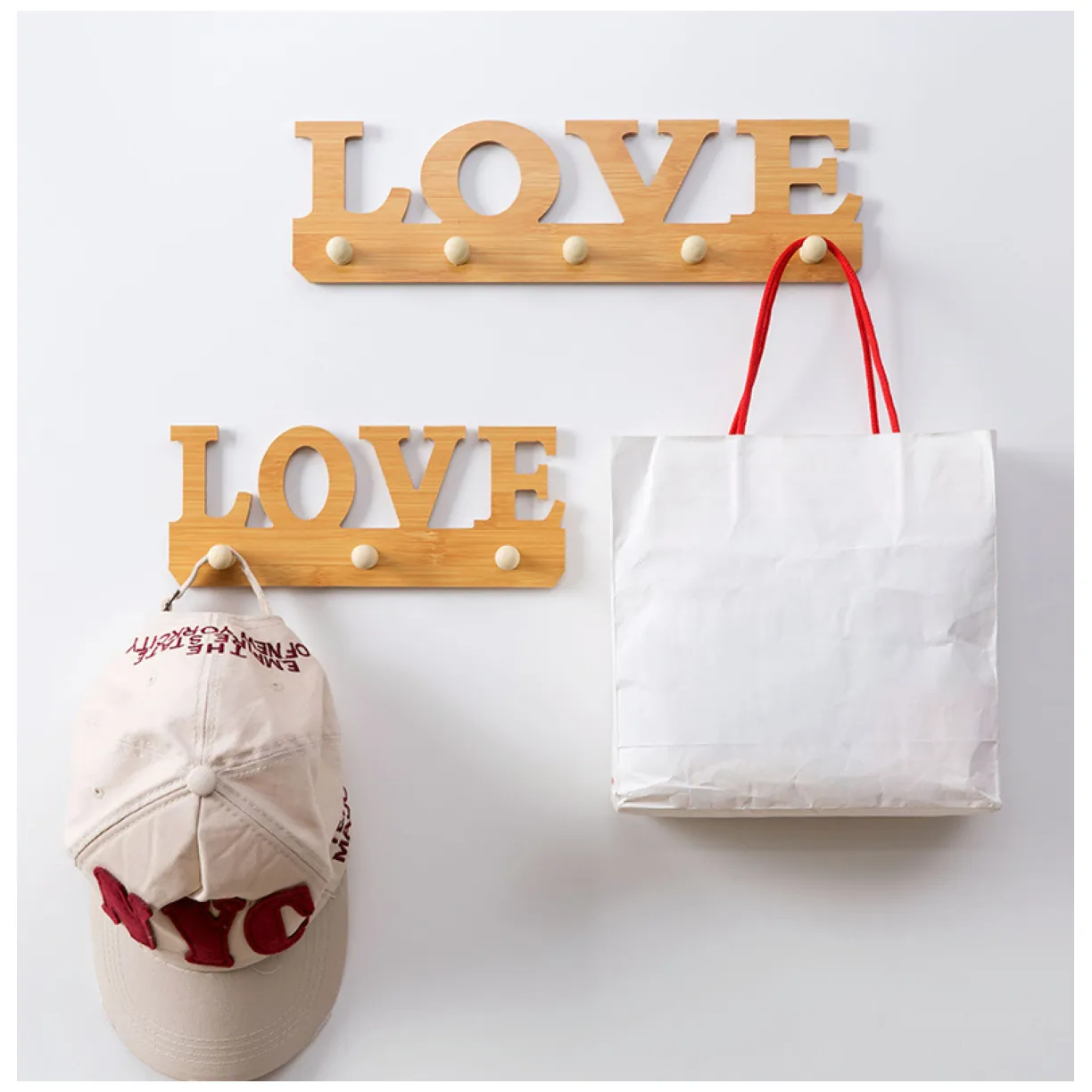Modny wieszak drewniany Love - obrazek 3