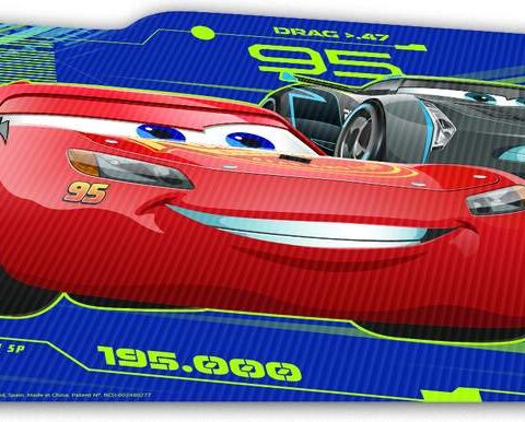 Plastikowa podkładka na biurko 43x29 cm z wzorem Cars dla dzieci